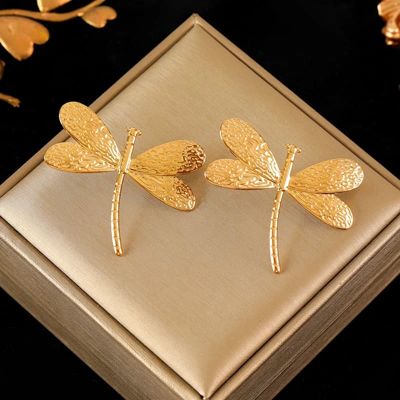 Cute Bee and Pearl Stud Earrings