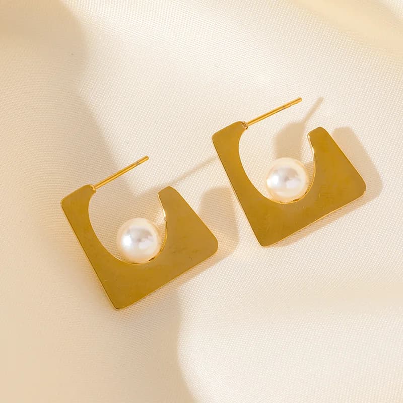 Gold Pearl Stud Earrings