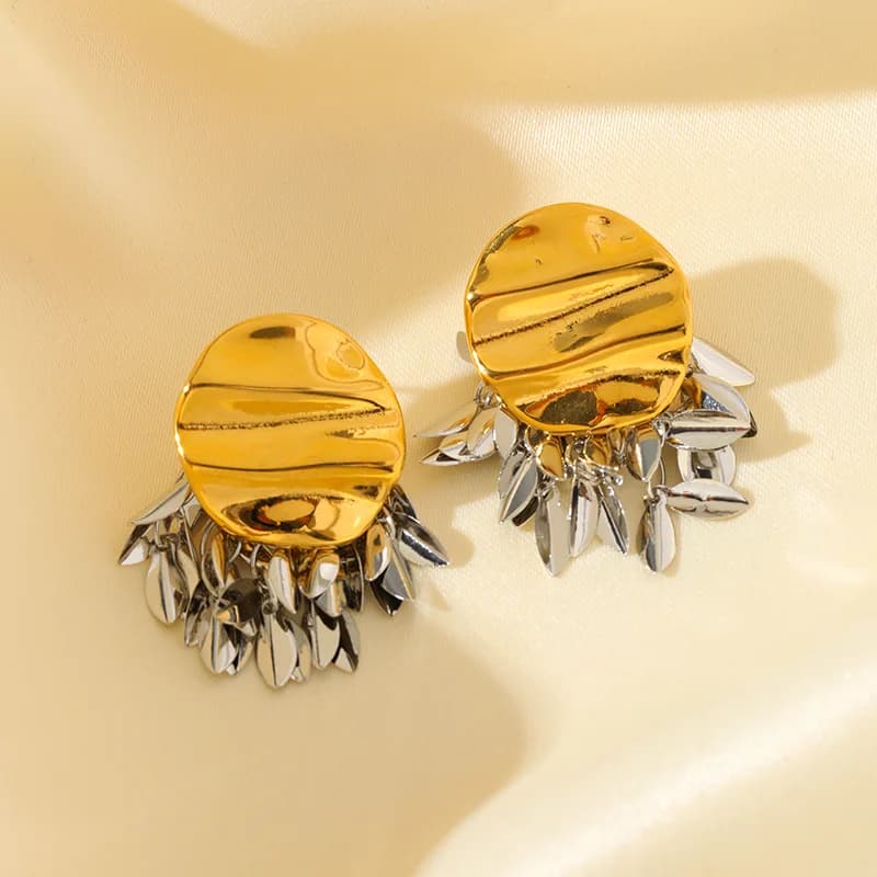 Серьги-подвески с металлическим листом и кисточками, покрытие 18K PVD