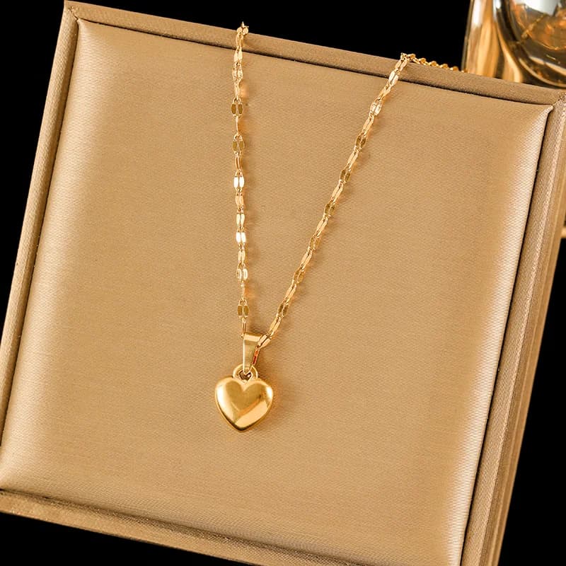 Gold Heart Pendant Necklace